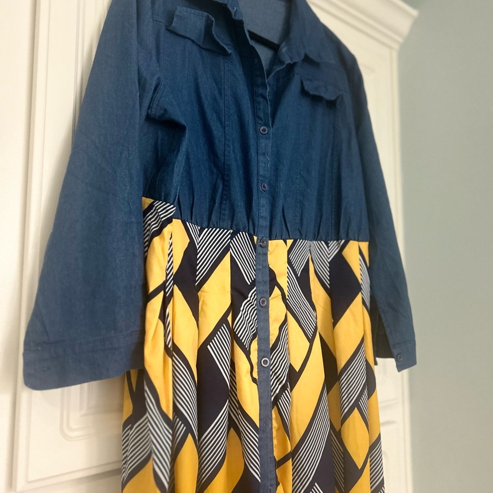 Women’s Blue and Yellow pattern Maxi Dress Size XL - Picture 7 of 7